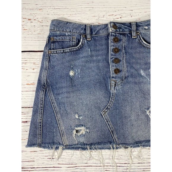 We The Free Denim Jean Skirt Size 28 Blue Cut Off Distressed Button Fly Festival - Picture 6 of 9